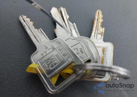 1992 Buick Century Special из США, поврежденный, VIN 1G4AG54N4N6458109